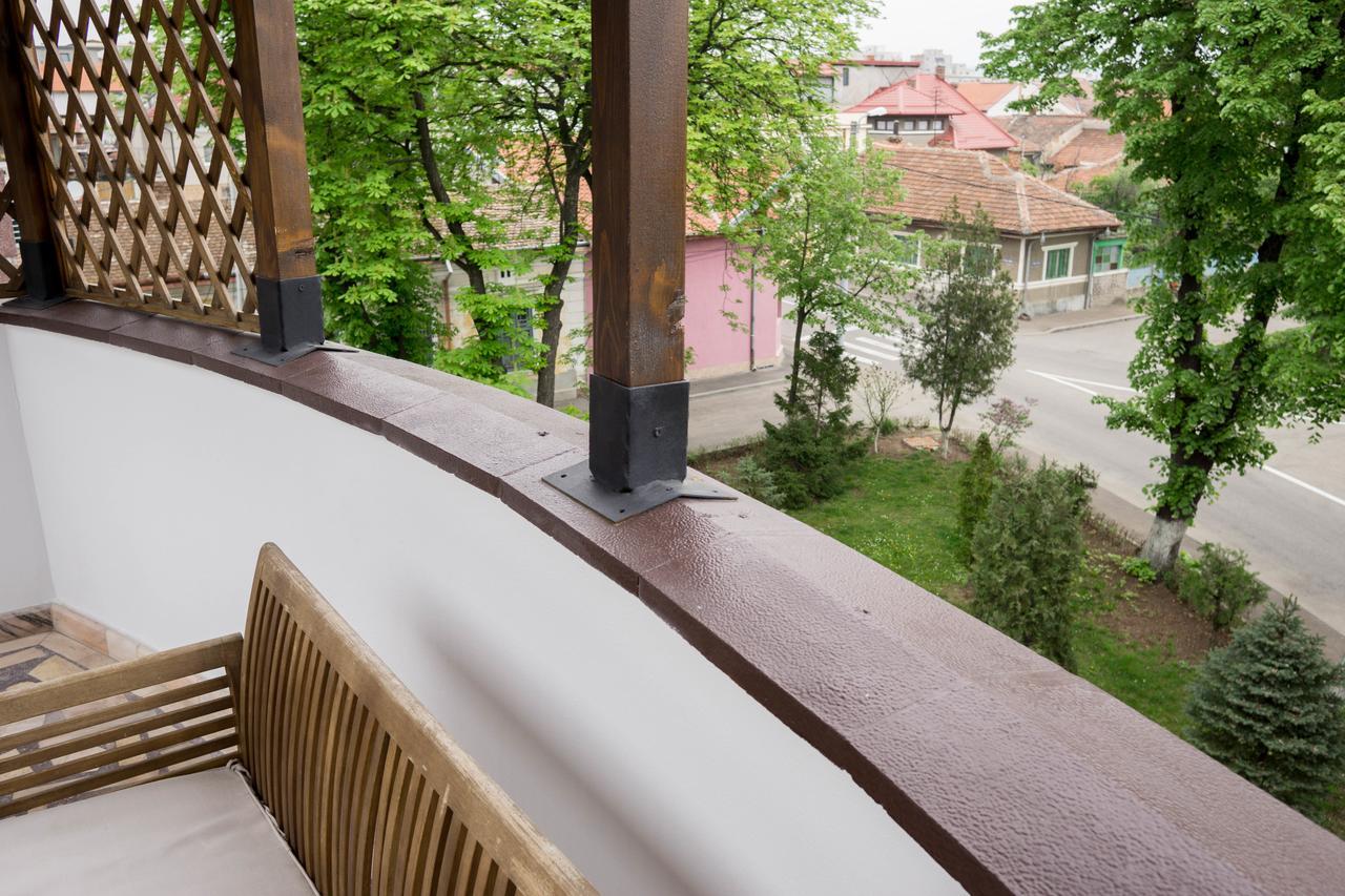 Nest Hotel