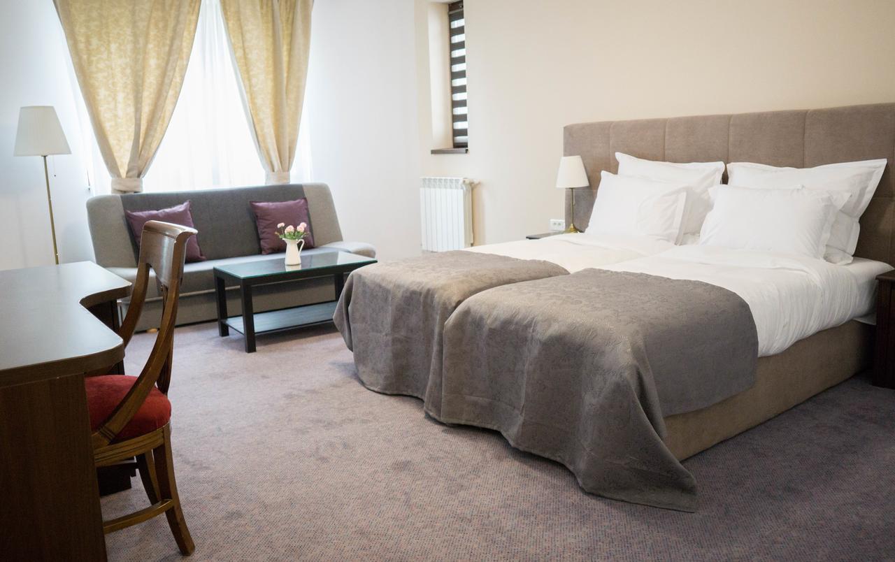 Hotel Nest 3*